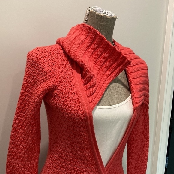 CACHE Vintage 80s Chunky Knit Sweater Side Buckle Wrap Size Small Retro RED - Picture 6 of 14